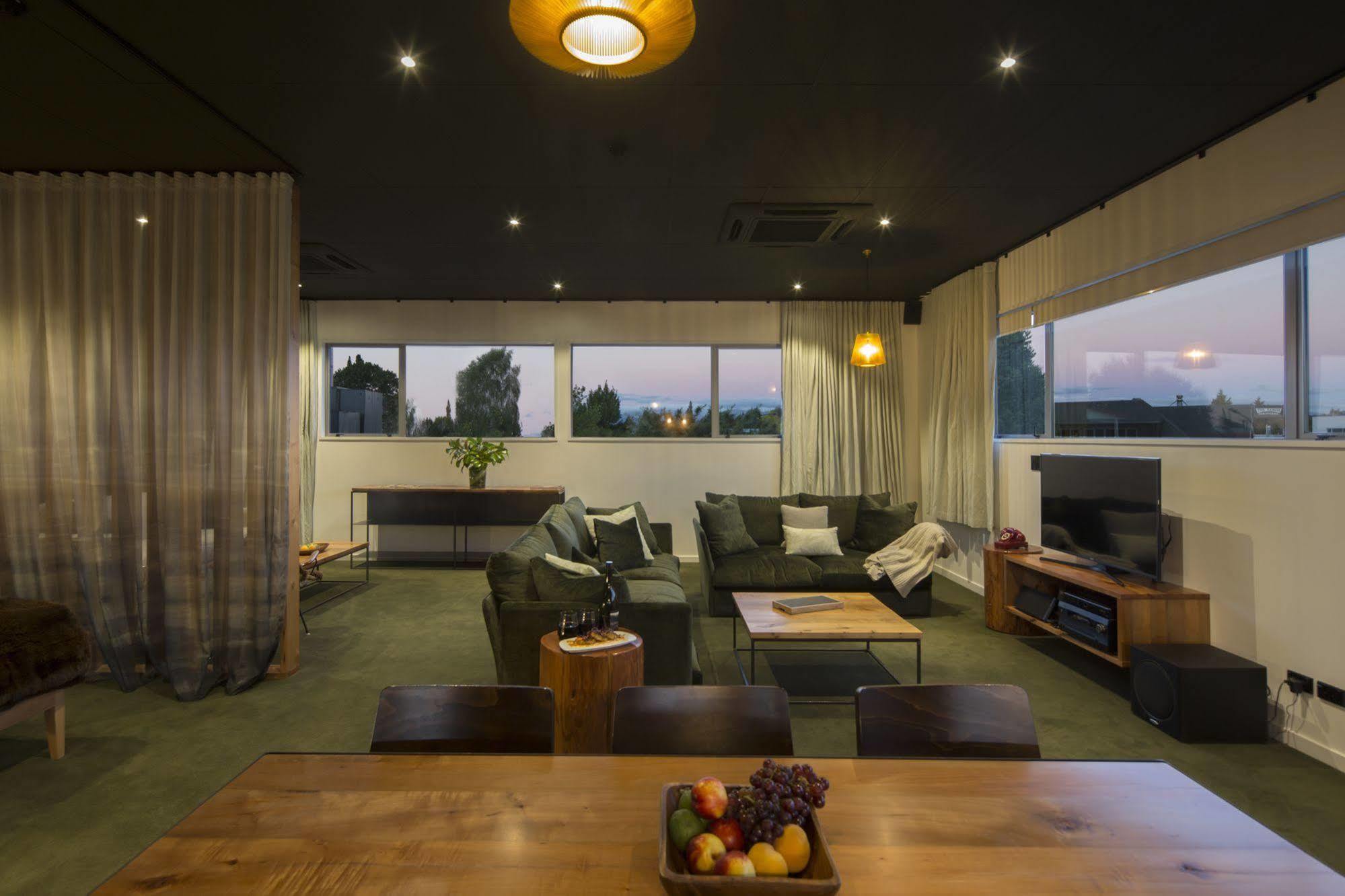 The Cinema Apartment Te Anau